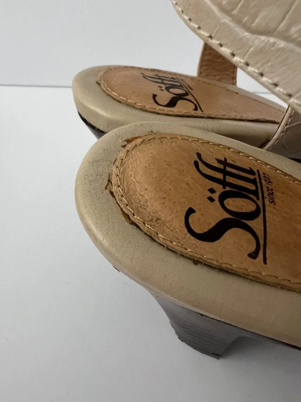 Sofft Sabana Sandals Womens Size 8.5 Ivory Croc Embossed Leather Slingback Heels - Picture 4 of 12